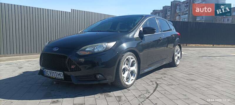 Хетчбек Ford Focus 2014 в 