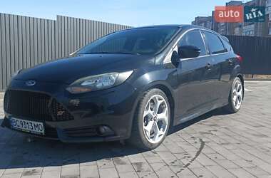 Хетчбек Ford Focus 2014 в 