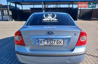 Седан Ford Focus 2005 в 