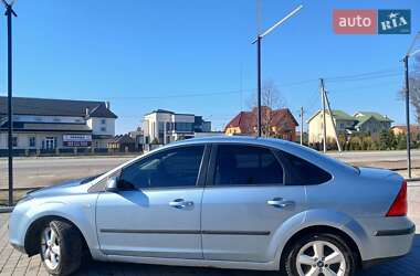 Седан Ford Focus 2005 в 