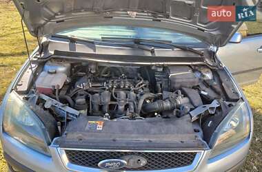 Седан Ford Focus 2005 в 