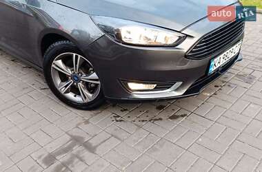 Седан Ford Focus 2018 в 