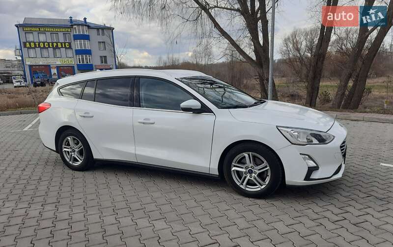Универсал Ford Focus 2019 в Хмельницком