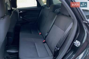 Седан Ford Focus 2015 в 