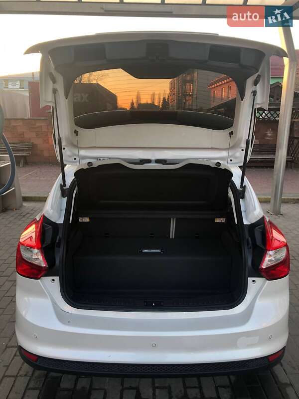 Хэтчбек Ford Focus 2014 в Ровно