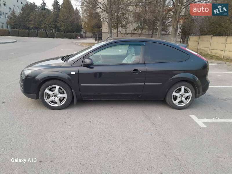 Хэтчбек Ford Focus 2006 в Киеве