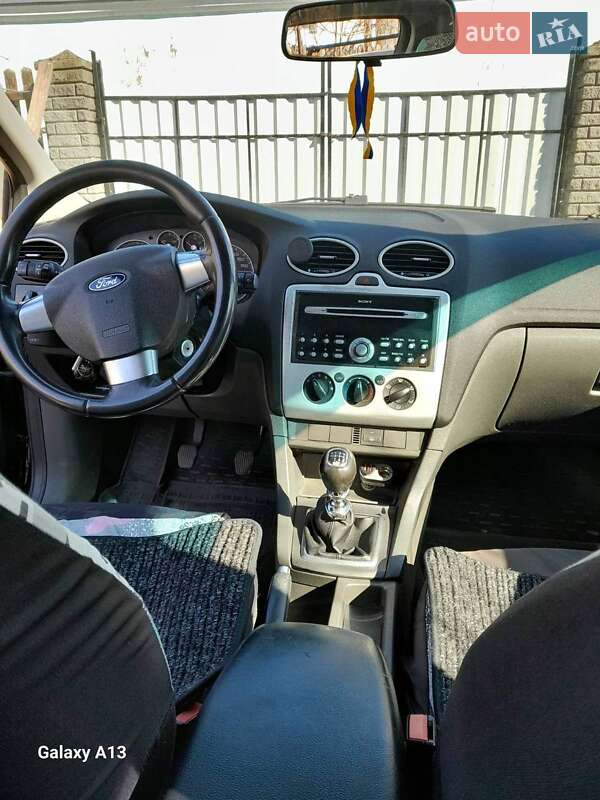 Хэтчбек Ford Focus 2006 в Киеве