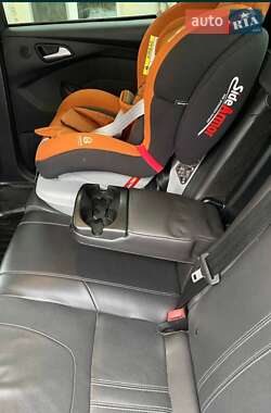 Седан Ford Focus 2014 в 