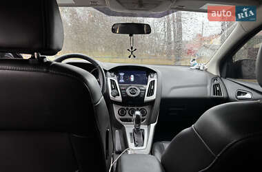 Седан Ford Focus 2014 в 