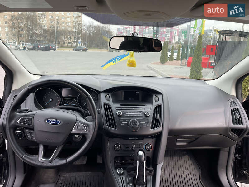 Седан Ford Focus 2015 в Луцьку
