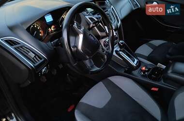 Хэтчбек Ford Focus 2013 в 