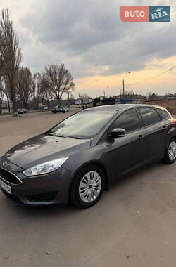Хетчбек Ford Focus 2016 в 