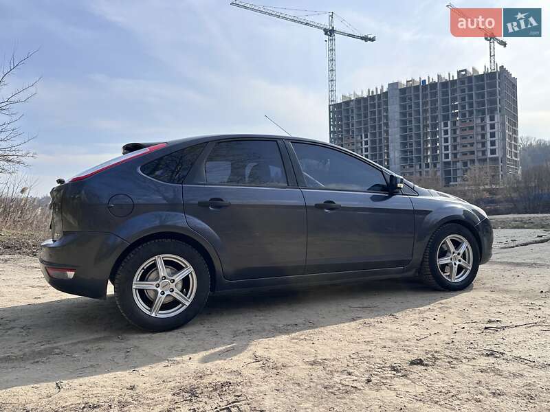 Ford Focus 2011 Ford Focus 2011