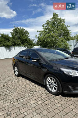 Седан Ford Focus 2016 в 