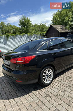 Седан Ford Focus 2016 в 