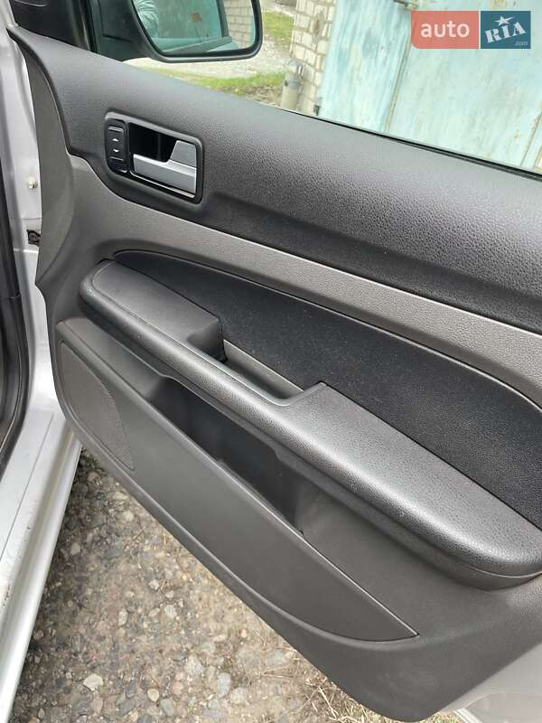 Седан Ford Focus 2007 в Павлограді