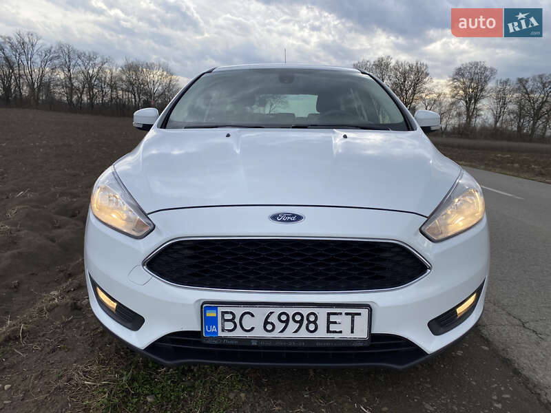 Хэтчбек Ford Focus 2016 в Черновцах
