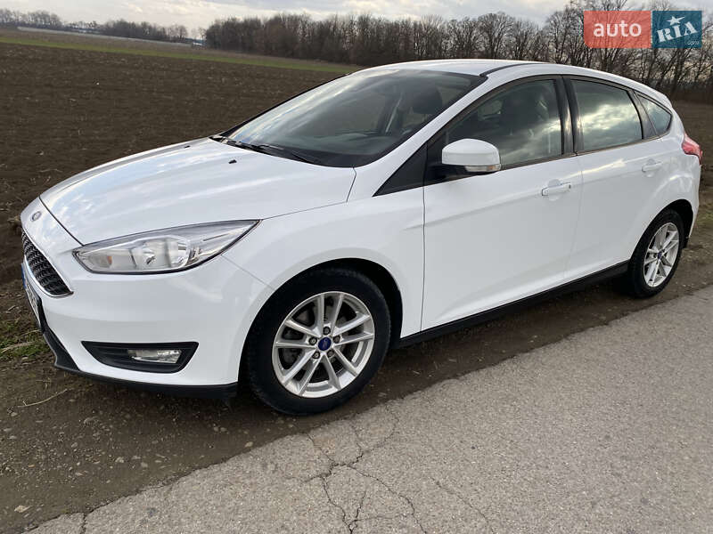 Хэтчбек Ford Focus 2016 в Черновцах