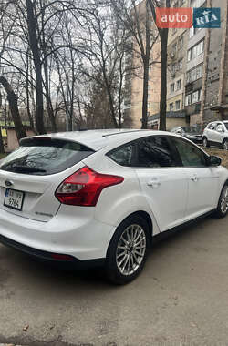 Хэтчбек Ford Focus 2014 в 