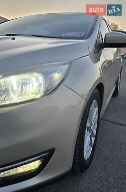 Седан Ford Focus 2018 в 