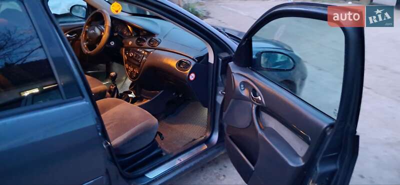 Универсал Ford Focus 2003 в Черновцах