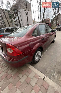 Седан Ford Focus 2005 в 