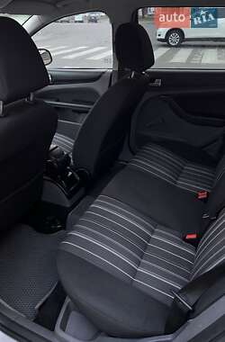Универсал Ford Focus 2010 в 
