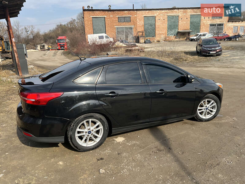 Седан Ford Focus 2015 в Перемышлянах