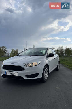 Седан Ford Focus 2015 в 