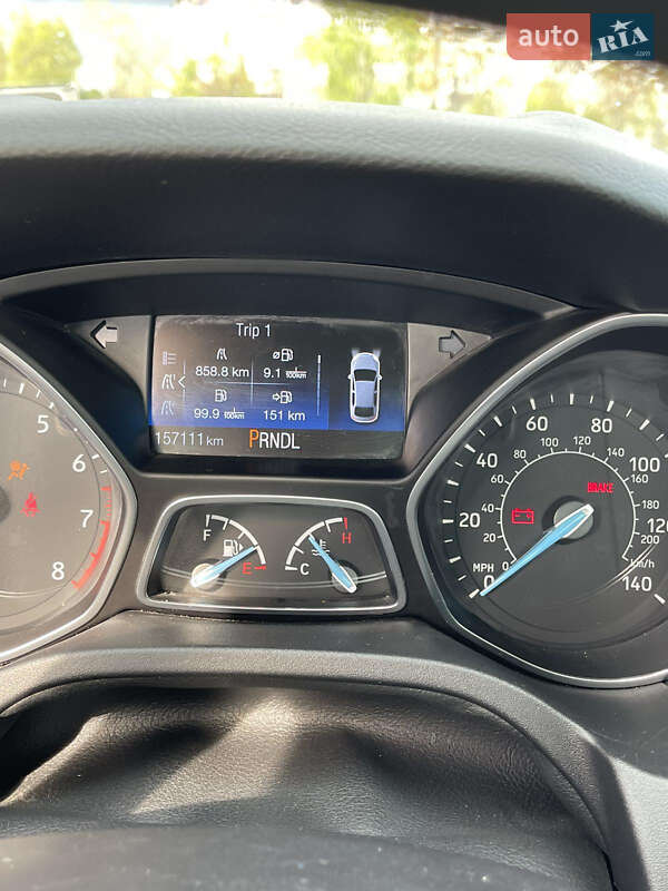 Седан Ford Focus 2015 в Горишних Плавнях