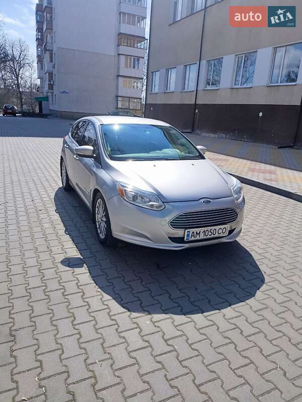 Хэтчбек Ford Focus 2015 в Звягеле