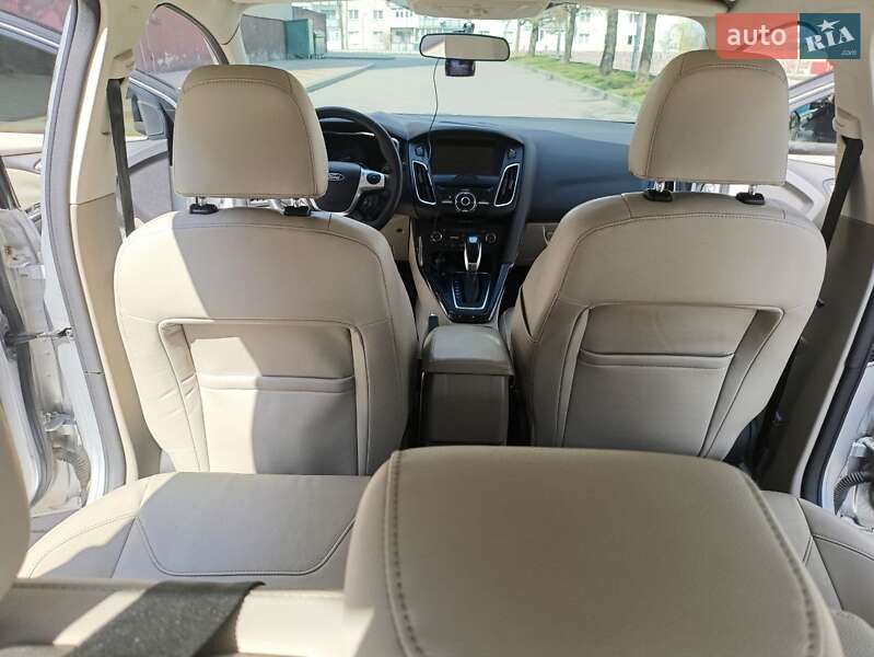 Хэтчбек Ford Focus 2015 в Звягеле