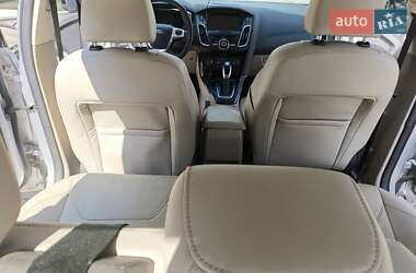 Хэтчбек Ford Focus 2015 в 