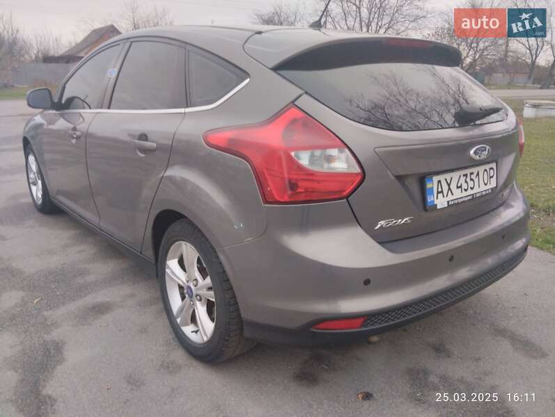 Хэтчбек Ford Focus 2013 в Краснограде