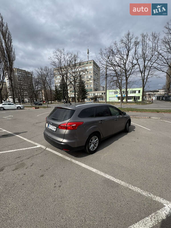 Универсал Ford Focus 2015 в Киеве фото 3 Универсал Ford Focus 2015 в Киеве
