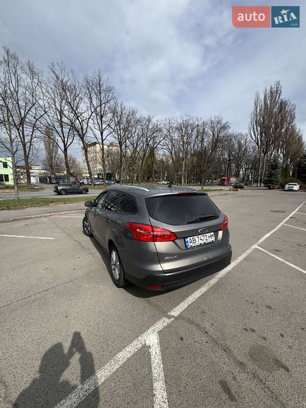 Универсал Ford Focus 2015 в Киеве фото 4 Универсал Ford Focus 2015 в Киеве