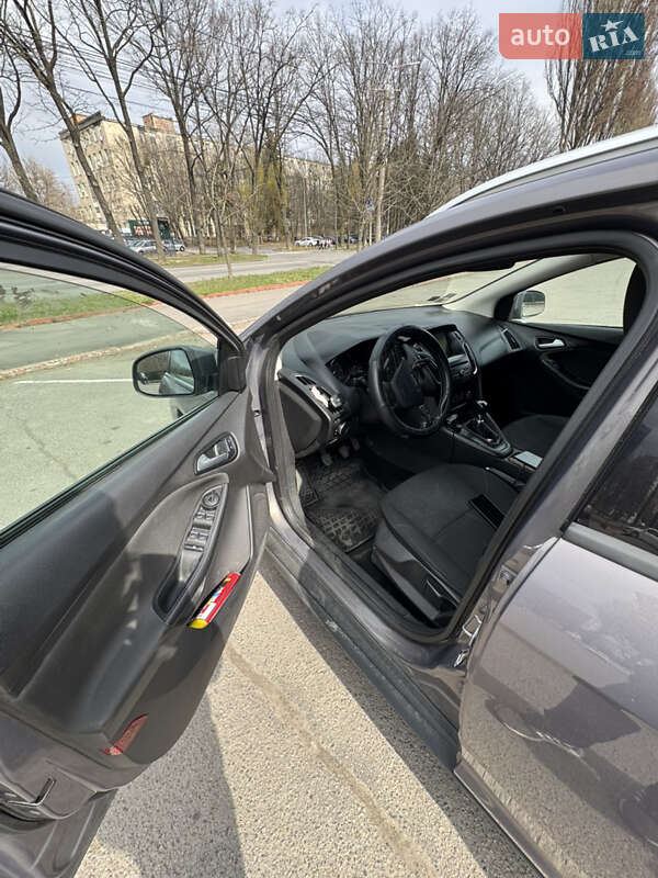 Универсал Ford Focus 2015 в Киеве фото 7 Универсал Ford Focus 2015 в Киеве