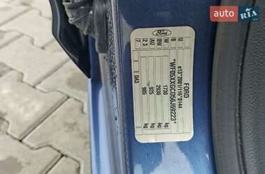 Хэтчбек Ford Focus 2006 в 
