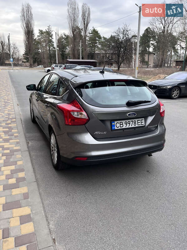 Хэтчбек Ford Focus 2011 в Чернигове
