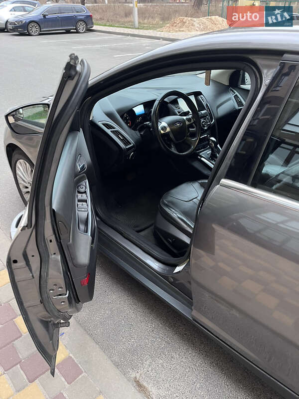 Хэтчбек Ford Focus 2011 в Чернигове