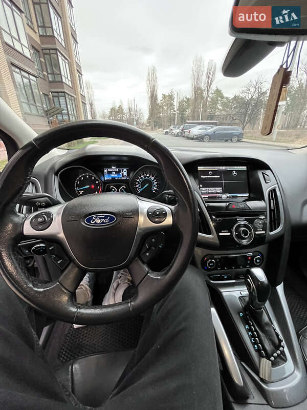 Хэтчбек Ford Focus 2011 в Чернигове