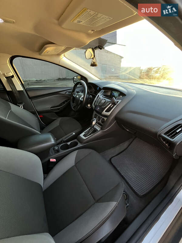 Седан Ford Focus 2011 в Львове