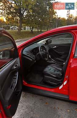 Седан Ford Focus 2016 в 