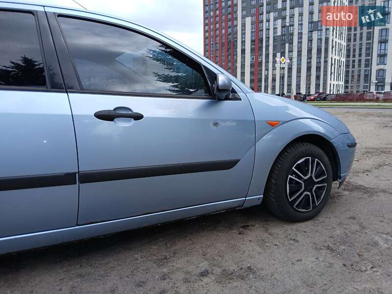 Седан Ford Focus 2004 в Киеве