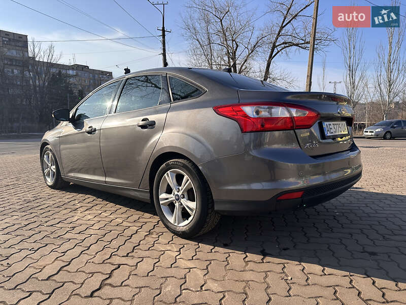 Седан Ford Focus 2014 в Кривом Роге фото 4 Седан Ford Focus 2014 в Кривом Роге