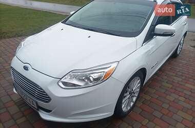 Хэтчбек Ford Focus 2018 в 