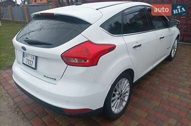 Хэтчбек Ford Focus 2018 в 