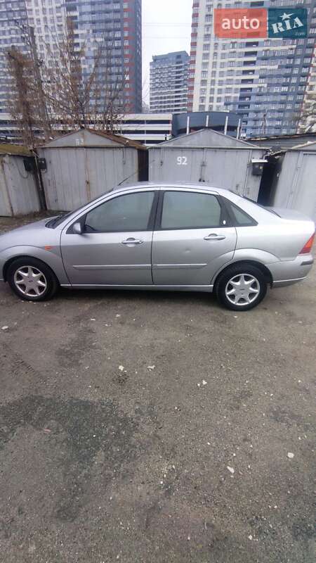 Седан Ford Focus 2004 в Киеве