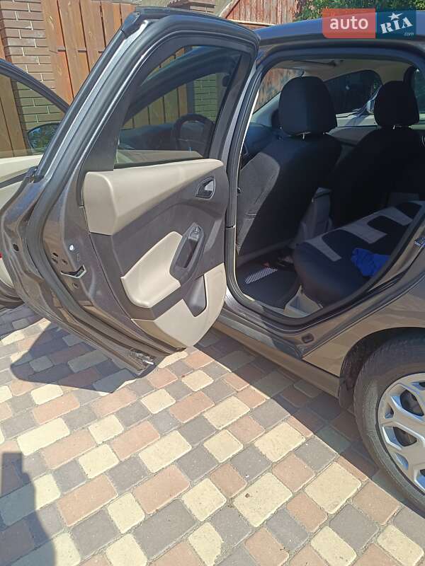 Седан Ford Focus 2012 в Очакове