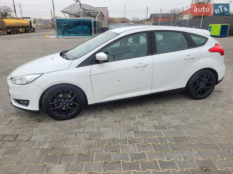 Хэтчбек Ford Focus 2016 в Николаеве фото 24 Хэтчбек Ford Focus 2016 в Николаеве